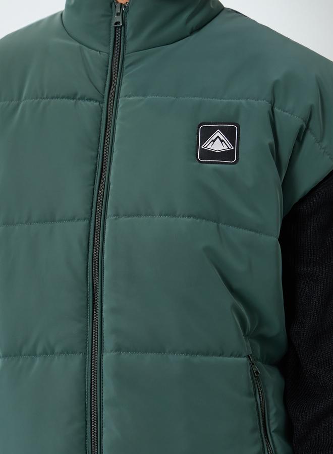 Styli Men Relaxed Fit Solid Puffer Jacket - Image 3